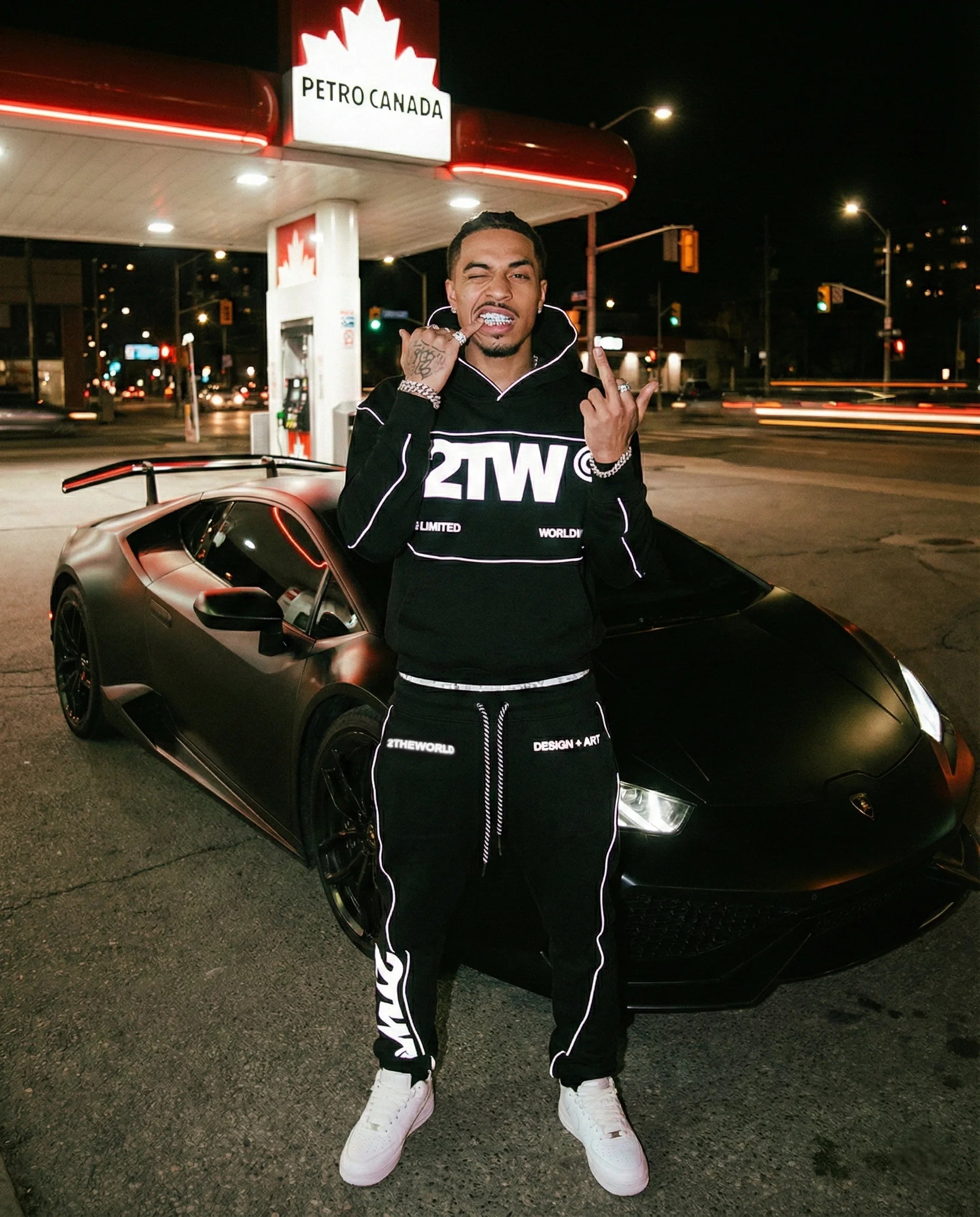 REFLECTIVE ESSENTIAL SWEATSUIT