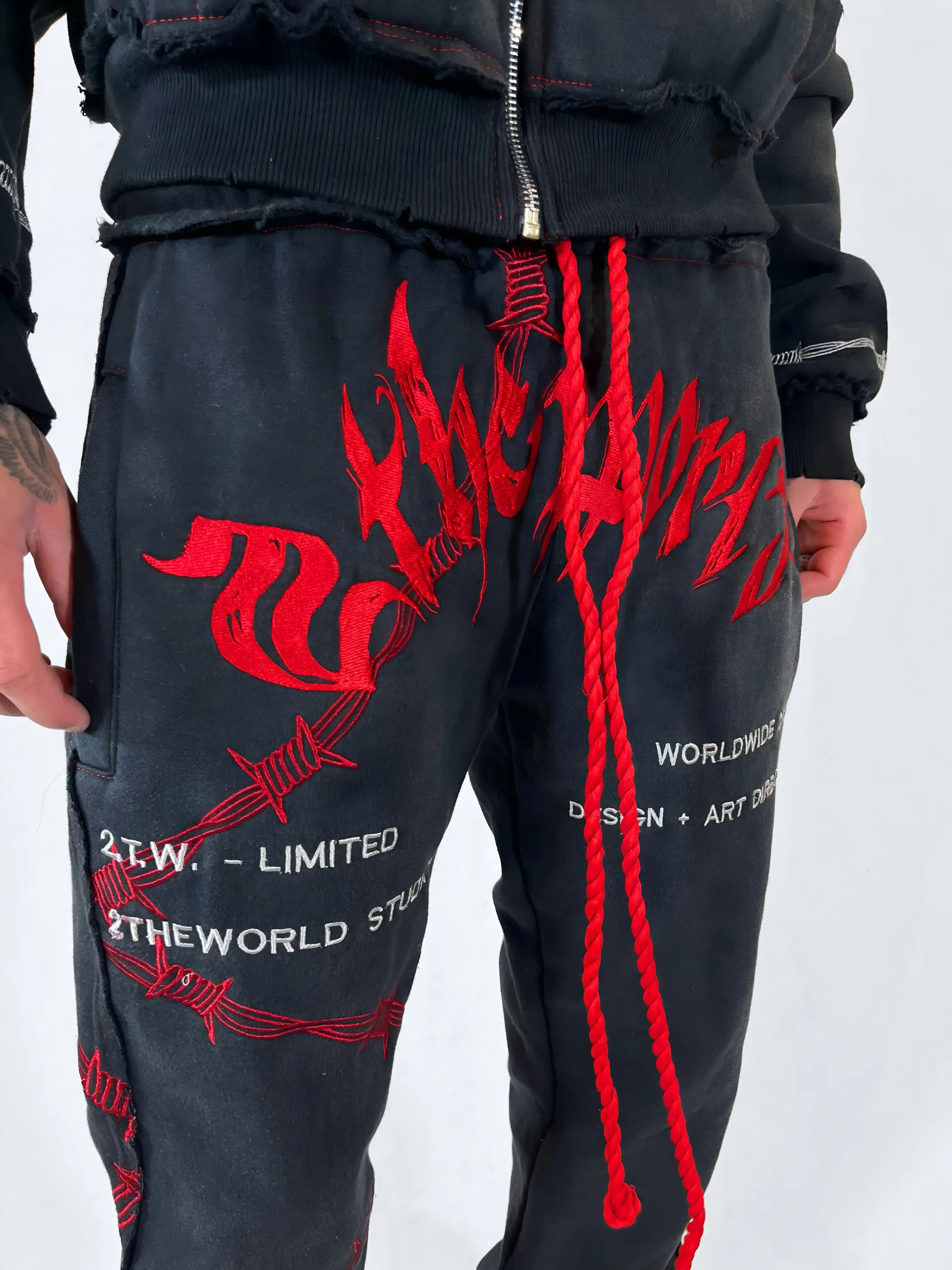 Red Eye Sweats - 2THEWORLD©