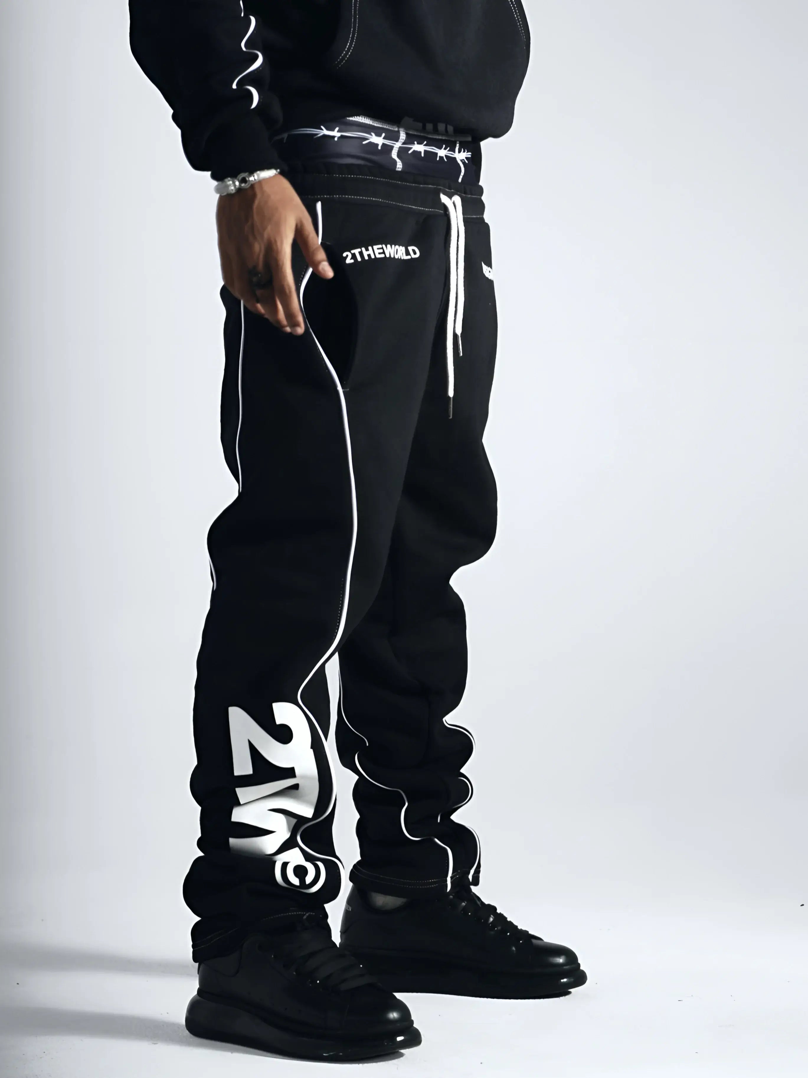 CHROME ESSENTIAL SWEATS