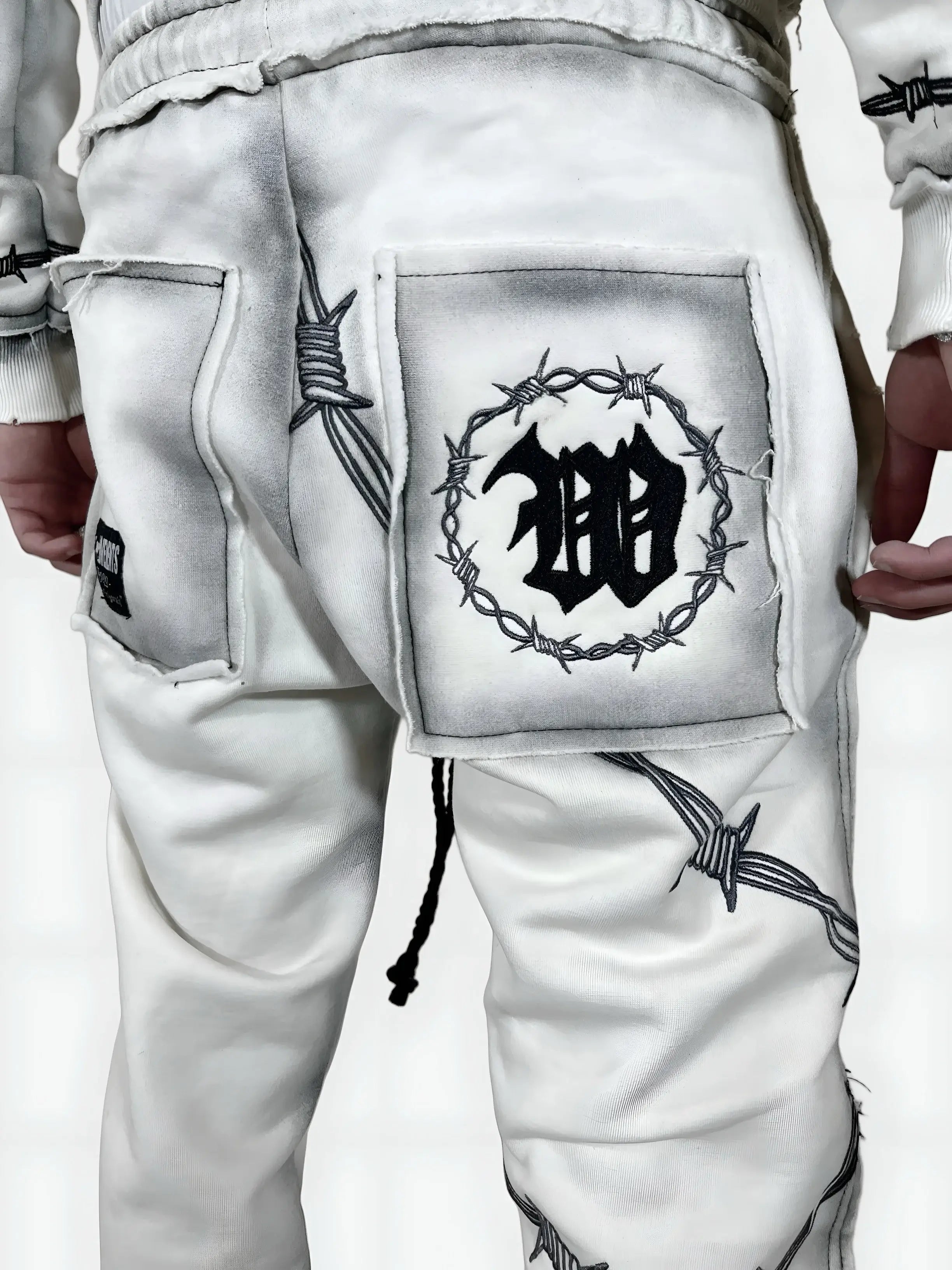 Off-White Sweatsuit - 2THEWORLD©