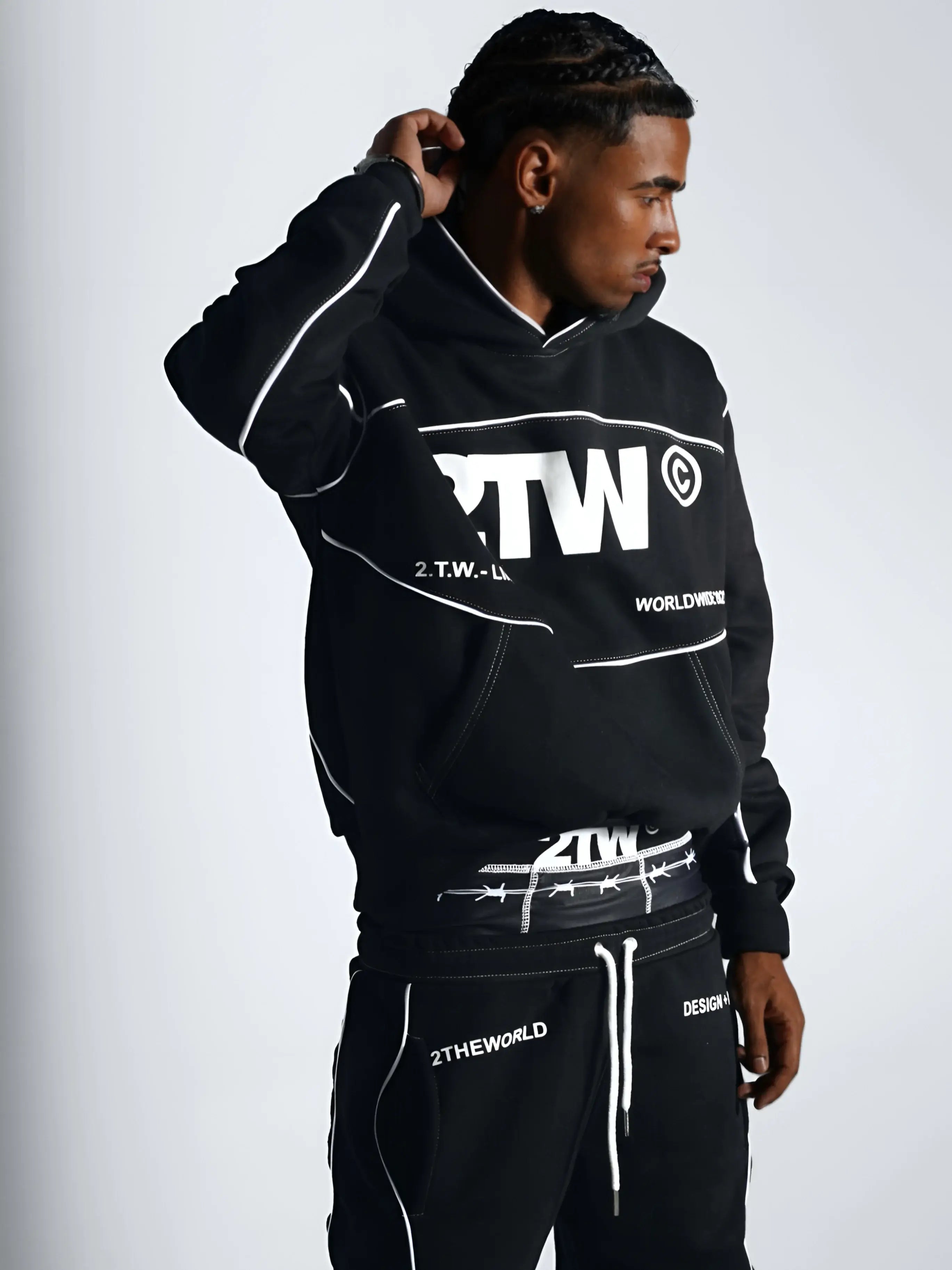 CHROME ESSENTIAL HOODIE