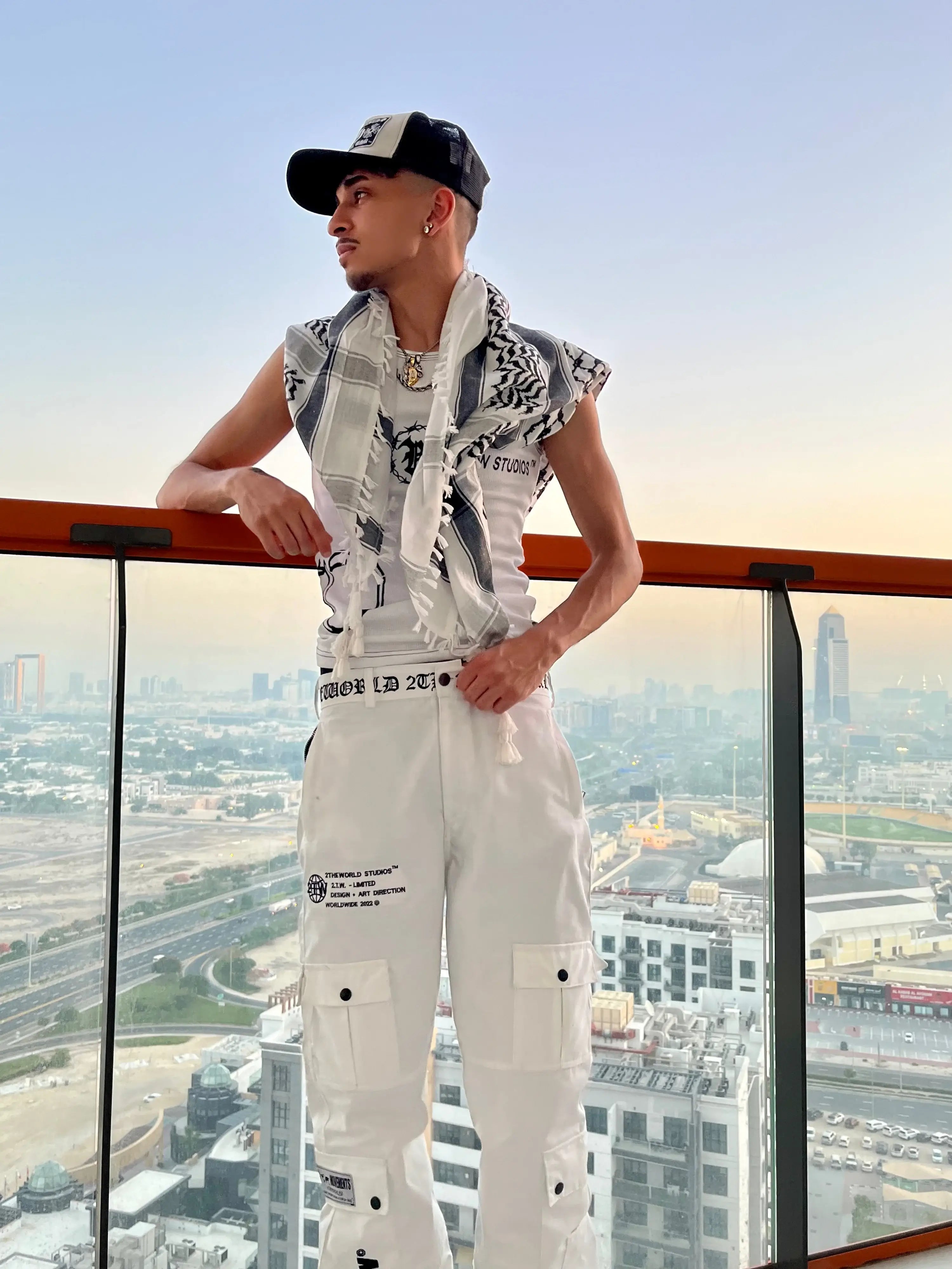 ARCTIC Cargos White - 2THEWORLD©