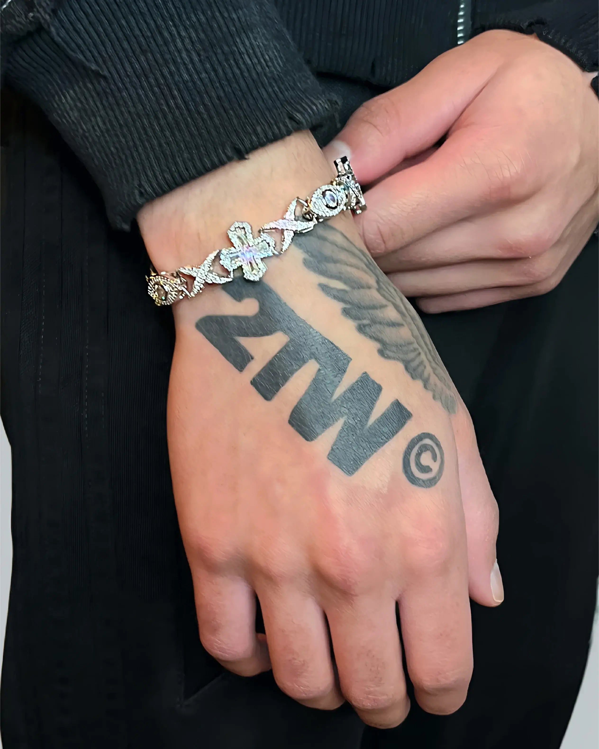 イーブルアイバゲットブレスレット