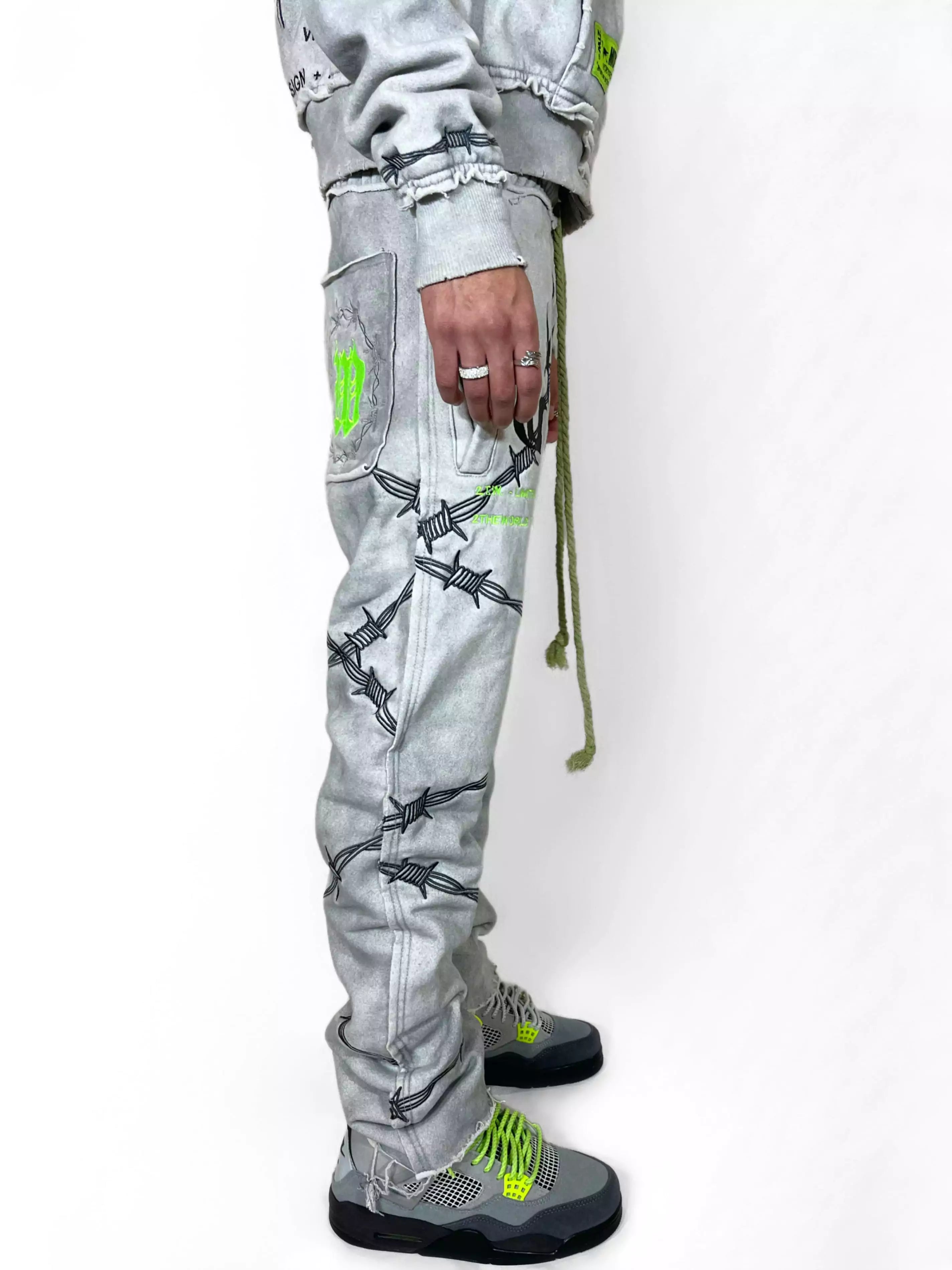 95 Neon Sweats - 2THEWORLD©