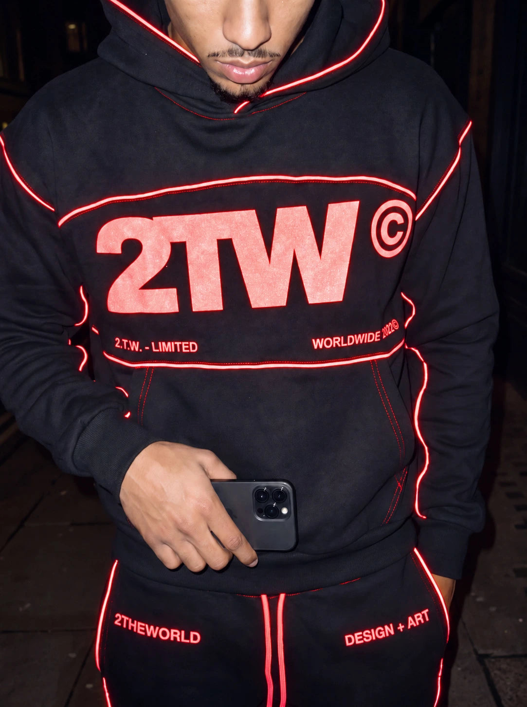 BLOODLINE REFLECTIVE ESSENTIAL HOODIE