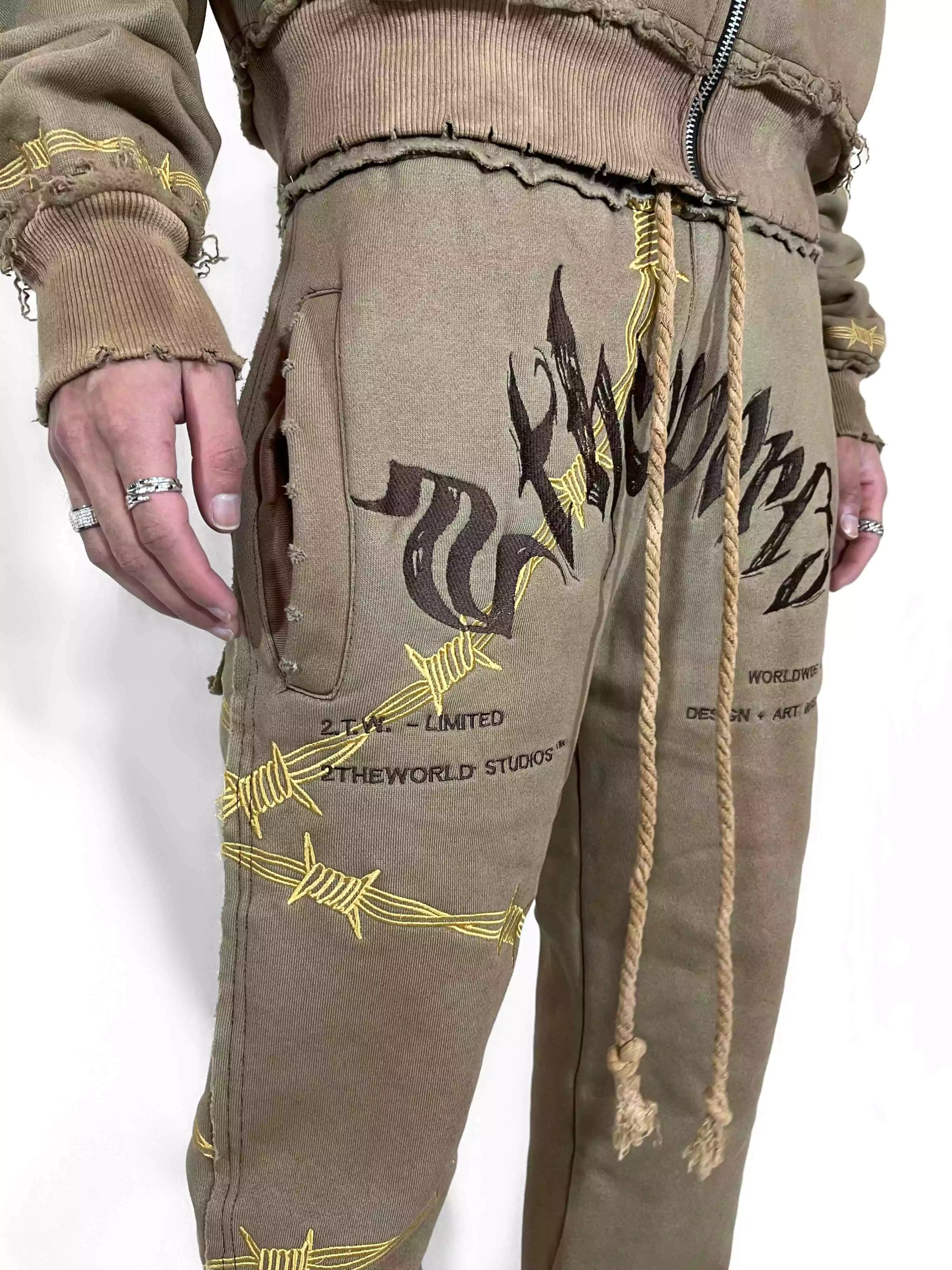 Desert Sweats - 2THEWORLD©