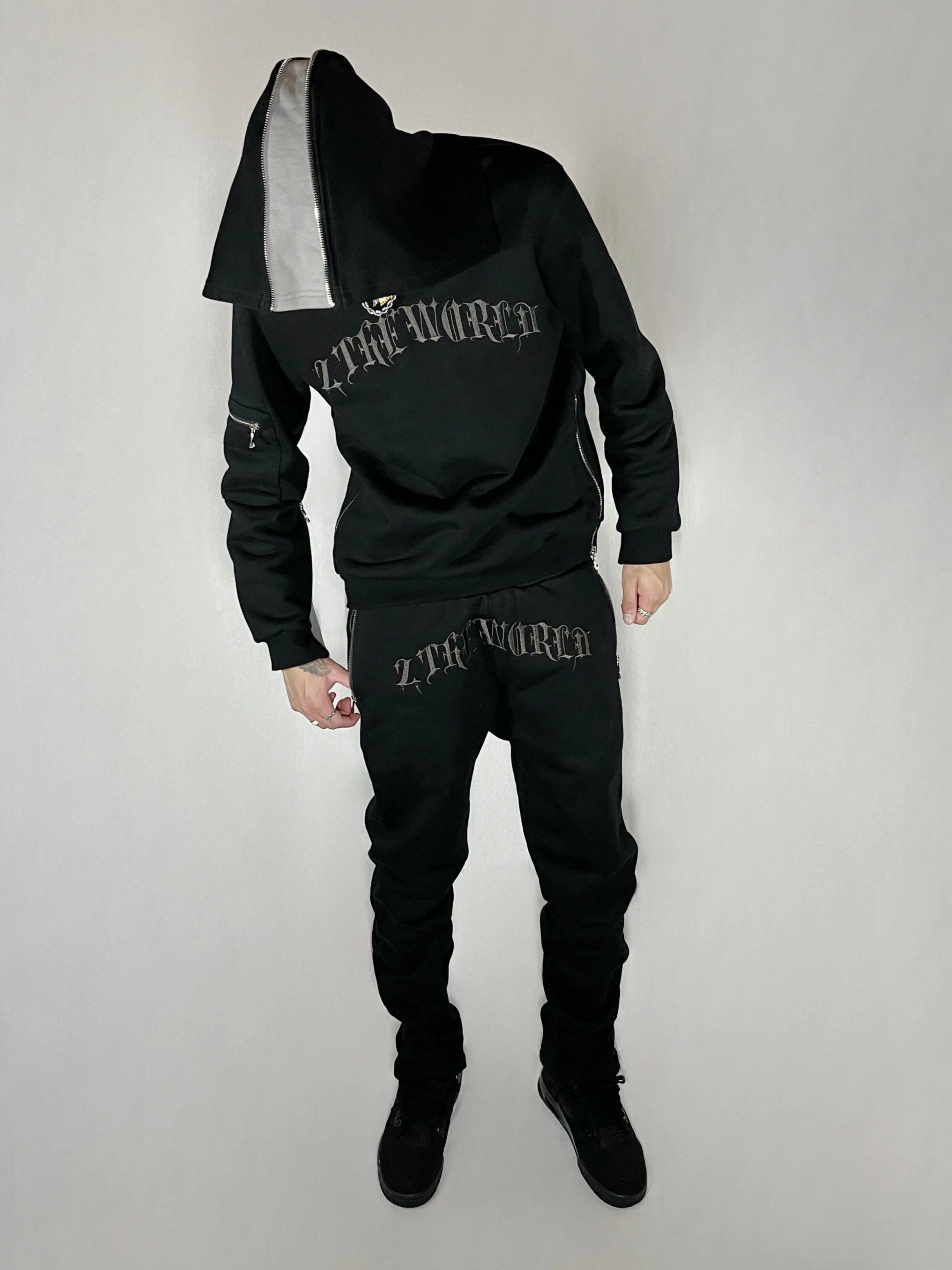 MIDNIGHT Sweatsuit - 2THEWORLD©