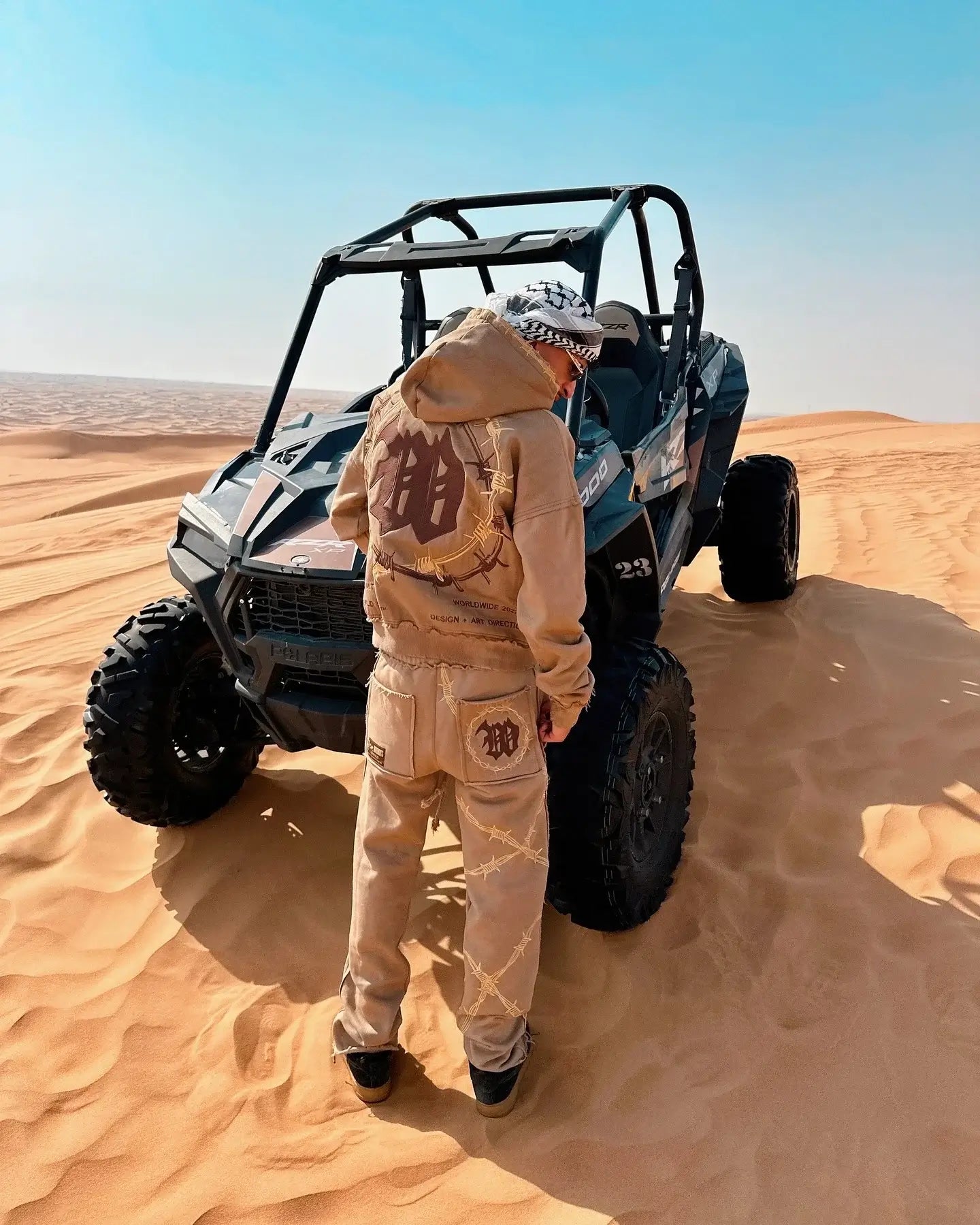 DESERT Jacket + Free Sweats + Free Item