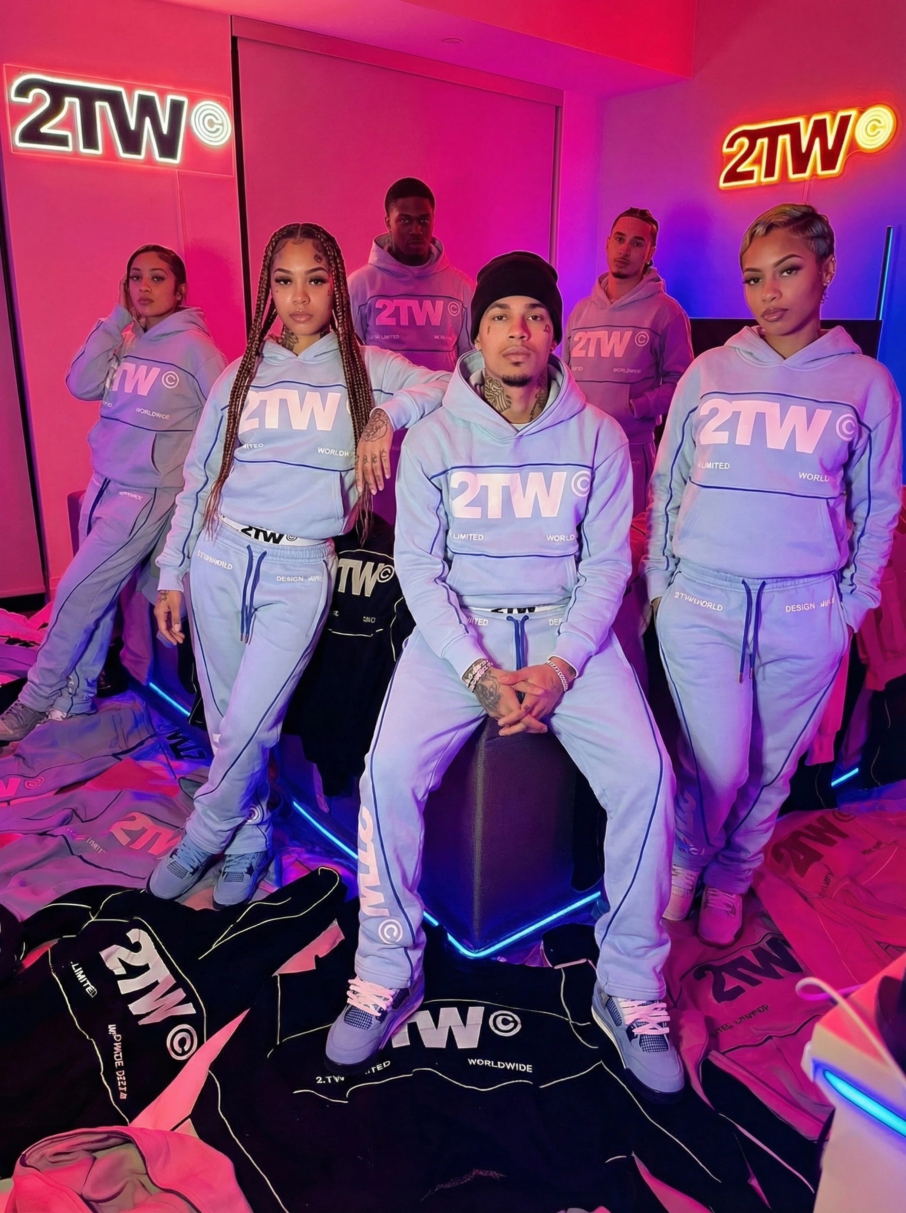 UNC BLUE ESSENTIAL SWEATSUIT