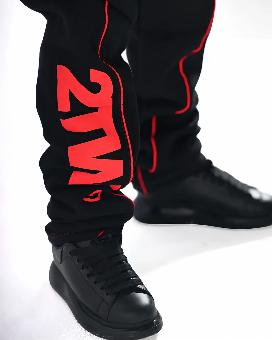 BLOODLINE REFLECTIVE ESSENTIAL SWEATS