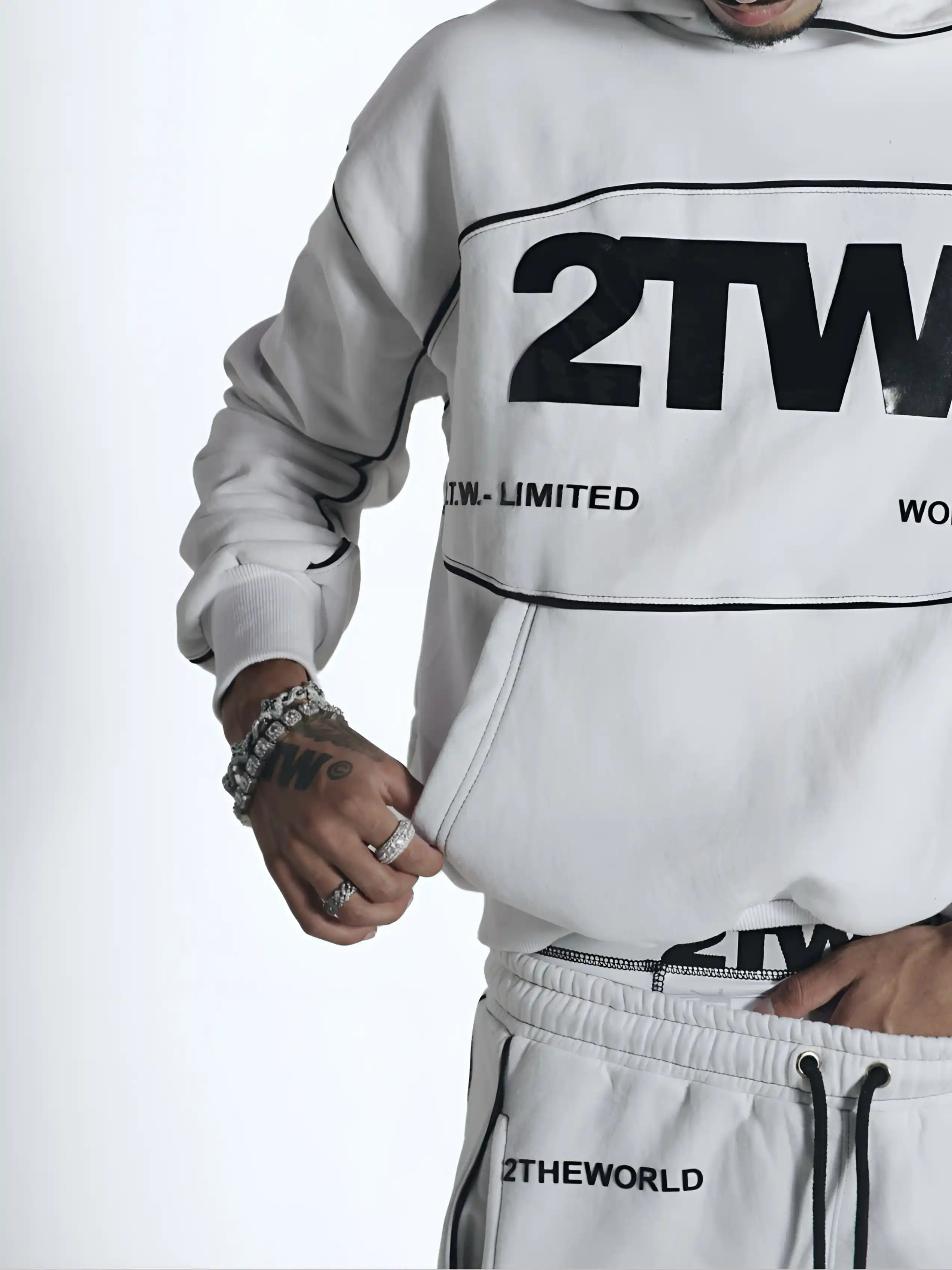 OFF-WHITE ESSENTIAL HOODIE