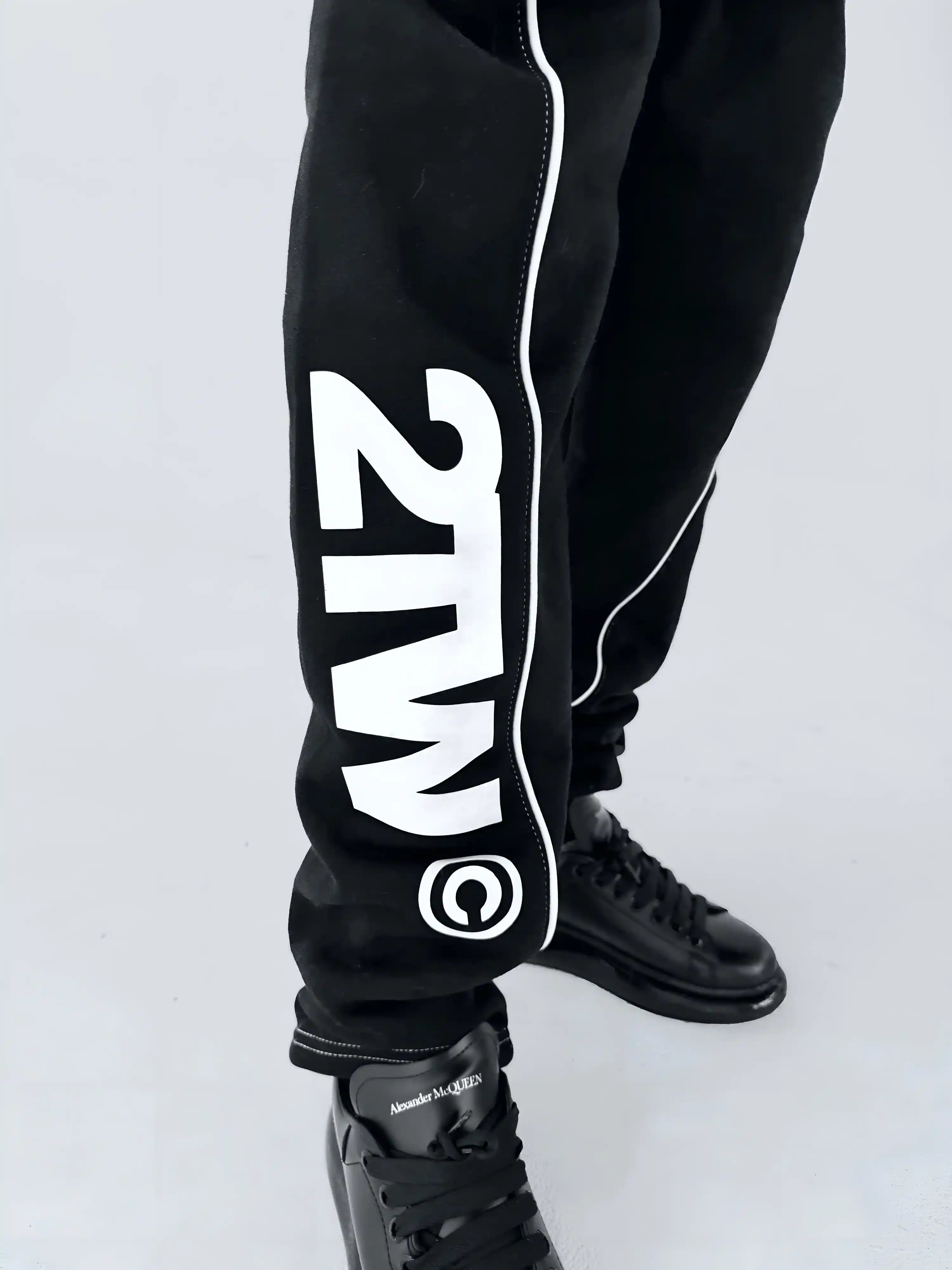 CHROME ESSENTIAL SWEATS