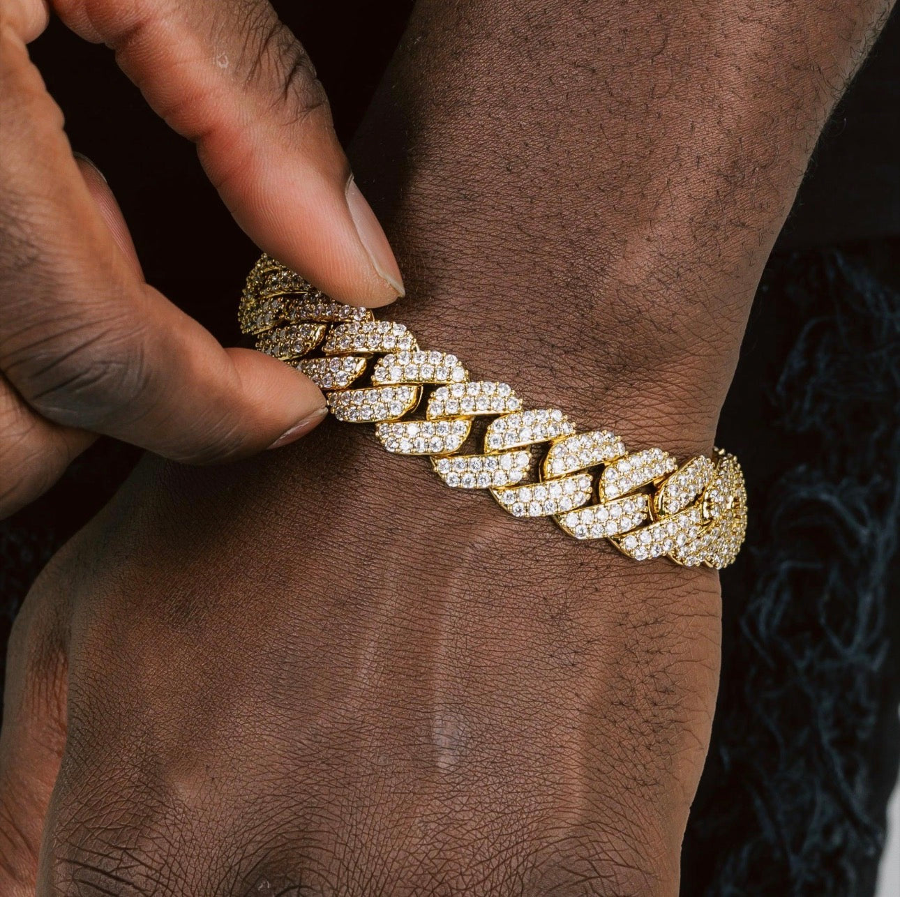 FREE Cuban Link Bracelet (Gold)