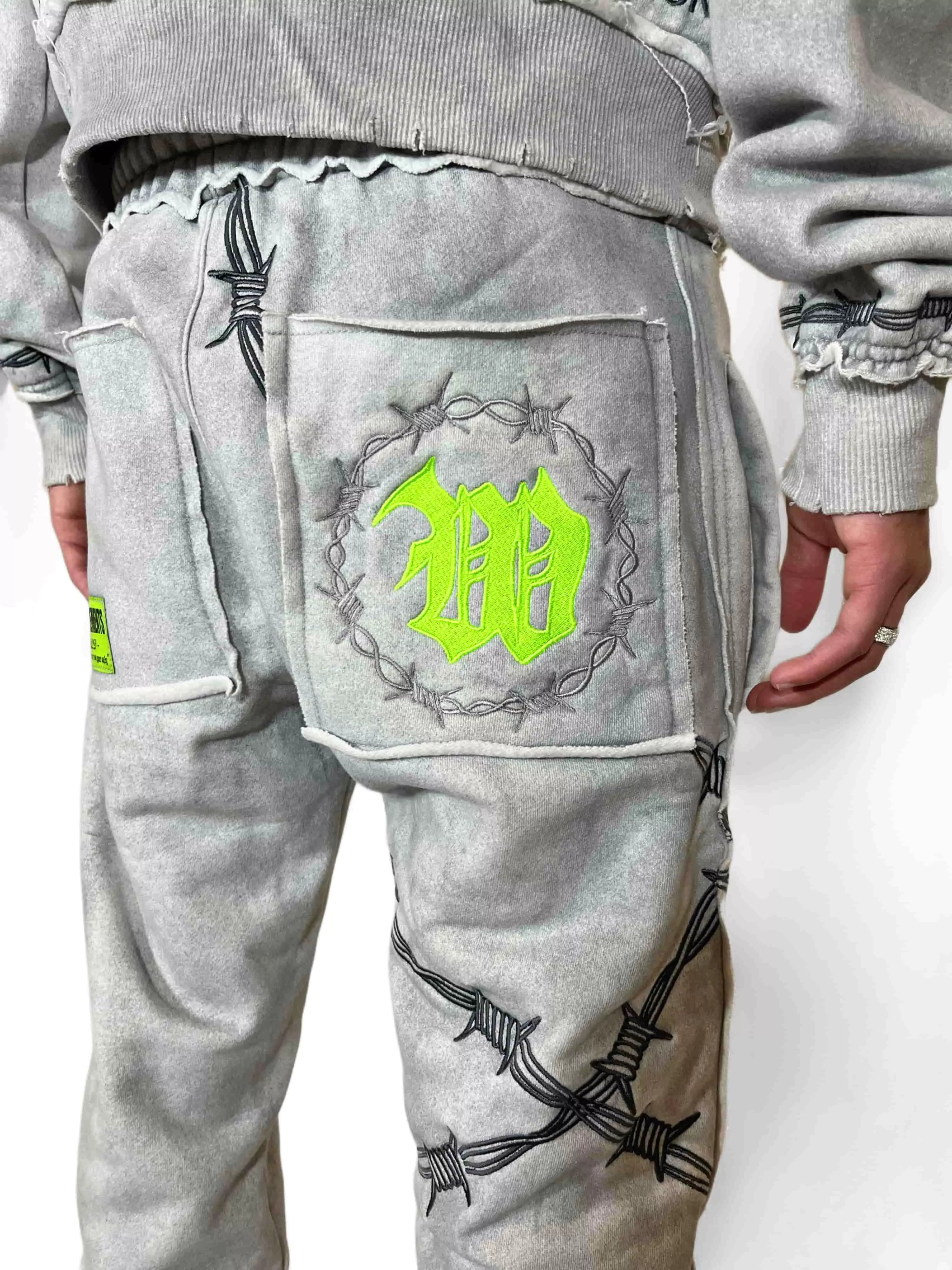 2THEWRLD Sweats 95 Neon