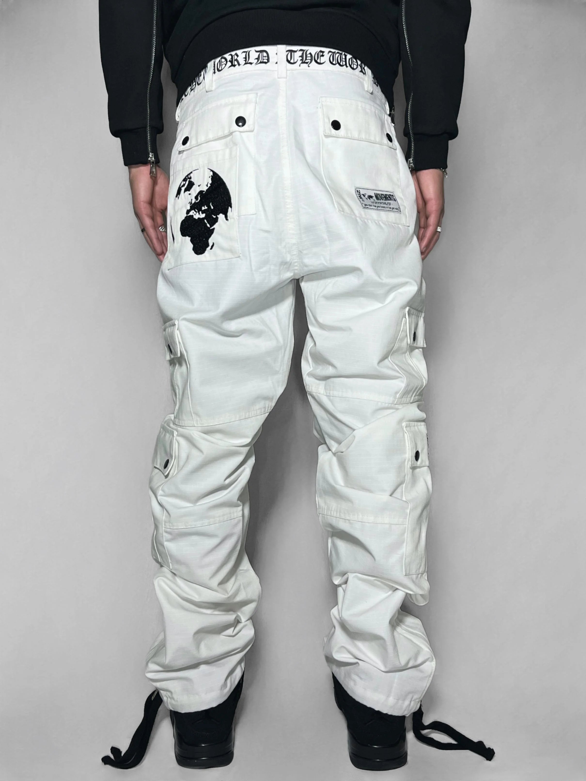 ARCTIC Cargos - White